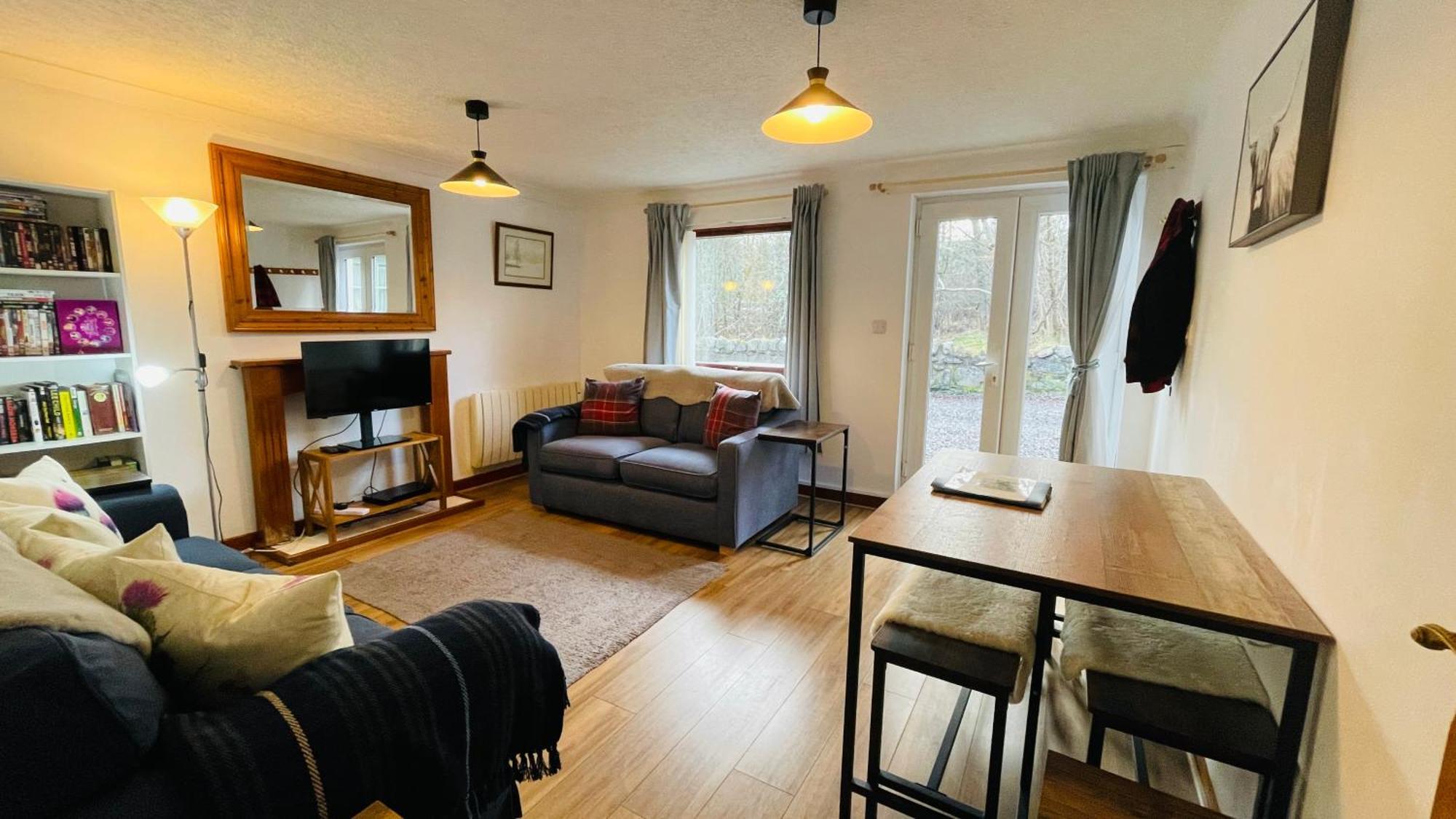 Апартаменты Stylish Garden Flat Near Loch Ness Друмнадрочит Экстерьер фото